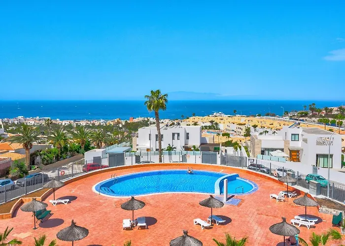 Bright And Modern In Apartment *